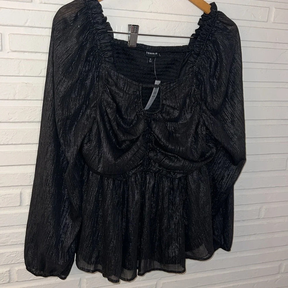 Torrid Black Peplum Keyhole Smocked Blouse, Women’s Size Large - Picture 3 of 10